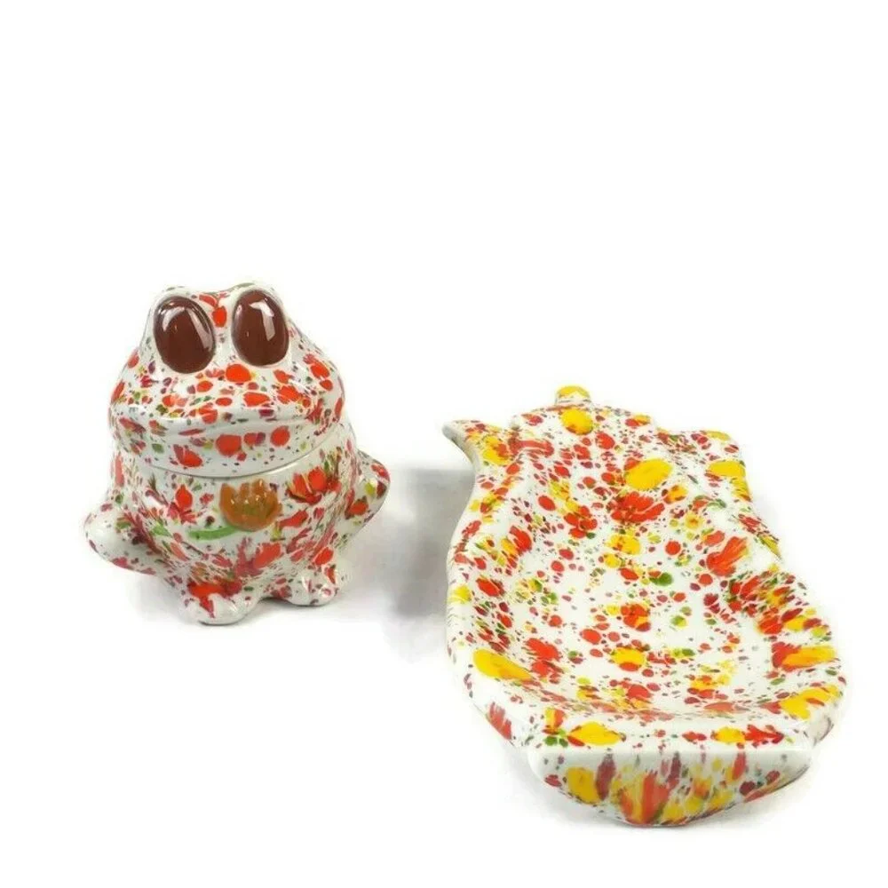 Vintage Hand Painted White Speckled Ceramic Frog & Teapot Shaped Dish Set